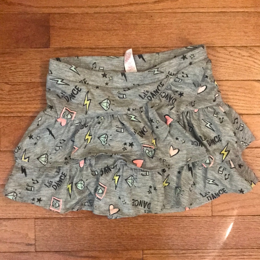 Super cute Justice let’s dance skirt in excellent